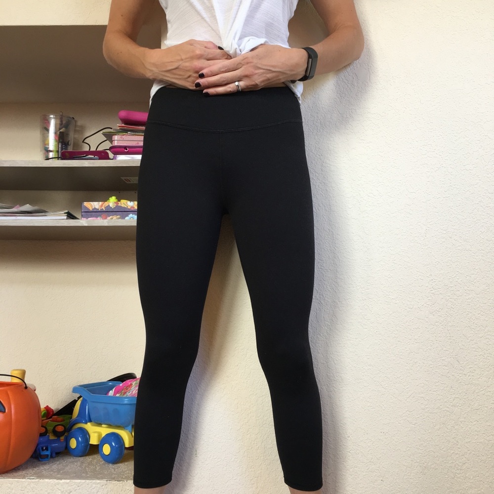 Fabletics Black Capri - Picture 2 of 5